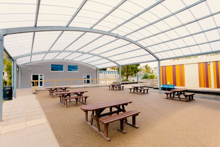 dining-shelter-mounts-bay-academy